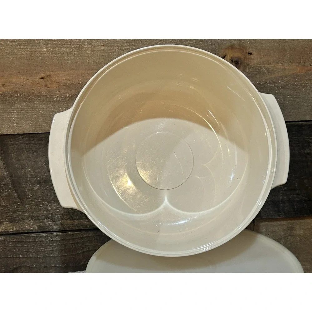 Tupperware Stack Cooker 3 Qt‎ Bowl & Seal Plus Strainer Colander Almond